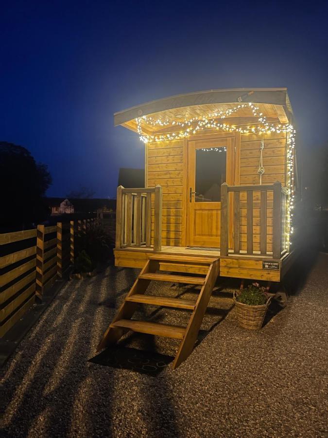 Chez Celia, Roulotte En Champagne Chalet Fleury-la-Riviere