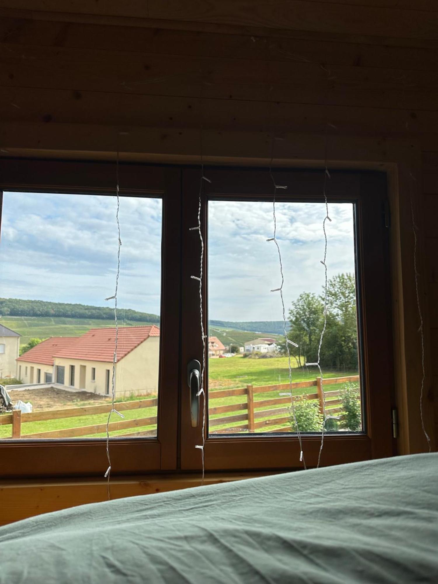 Chalet Chez Celia, Roulotte En Champagne