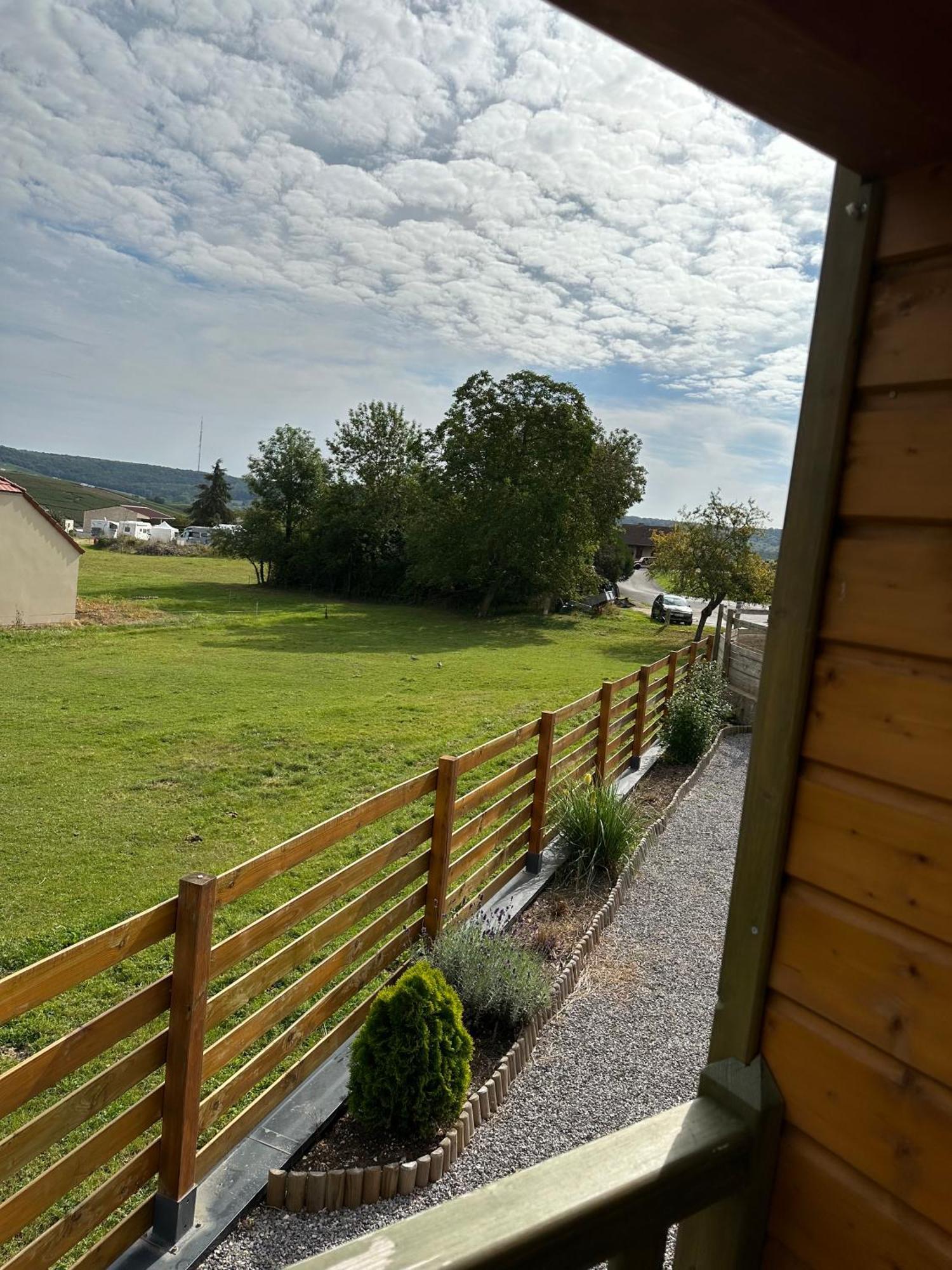 Chez Celia, Roulotte En Champagne * Fleury-la-Riviere