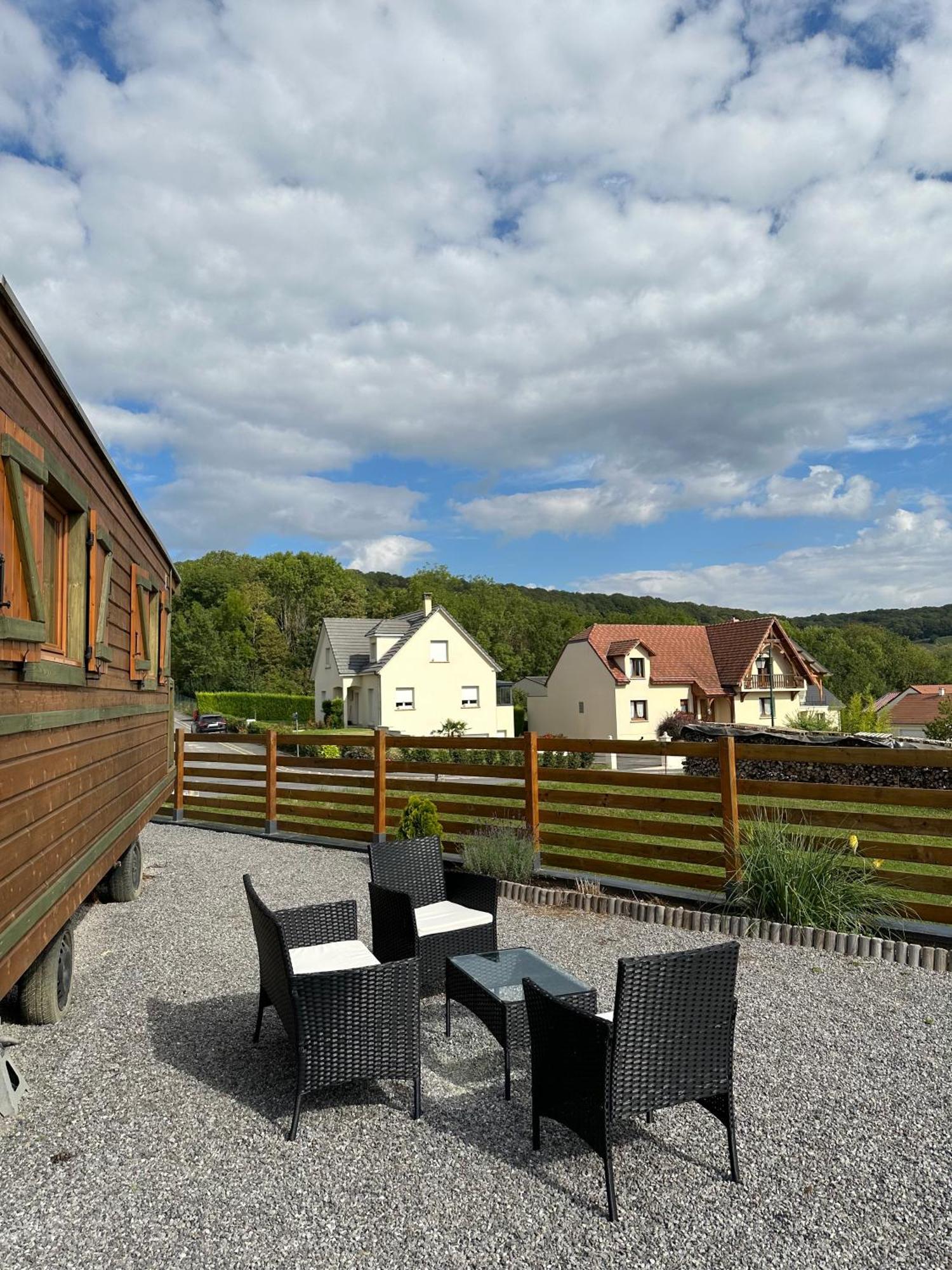 Chalet Chez Celia, Roulotte En Champagne *